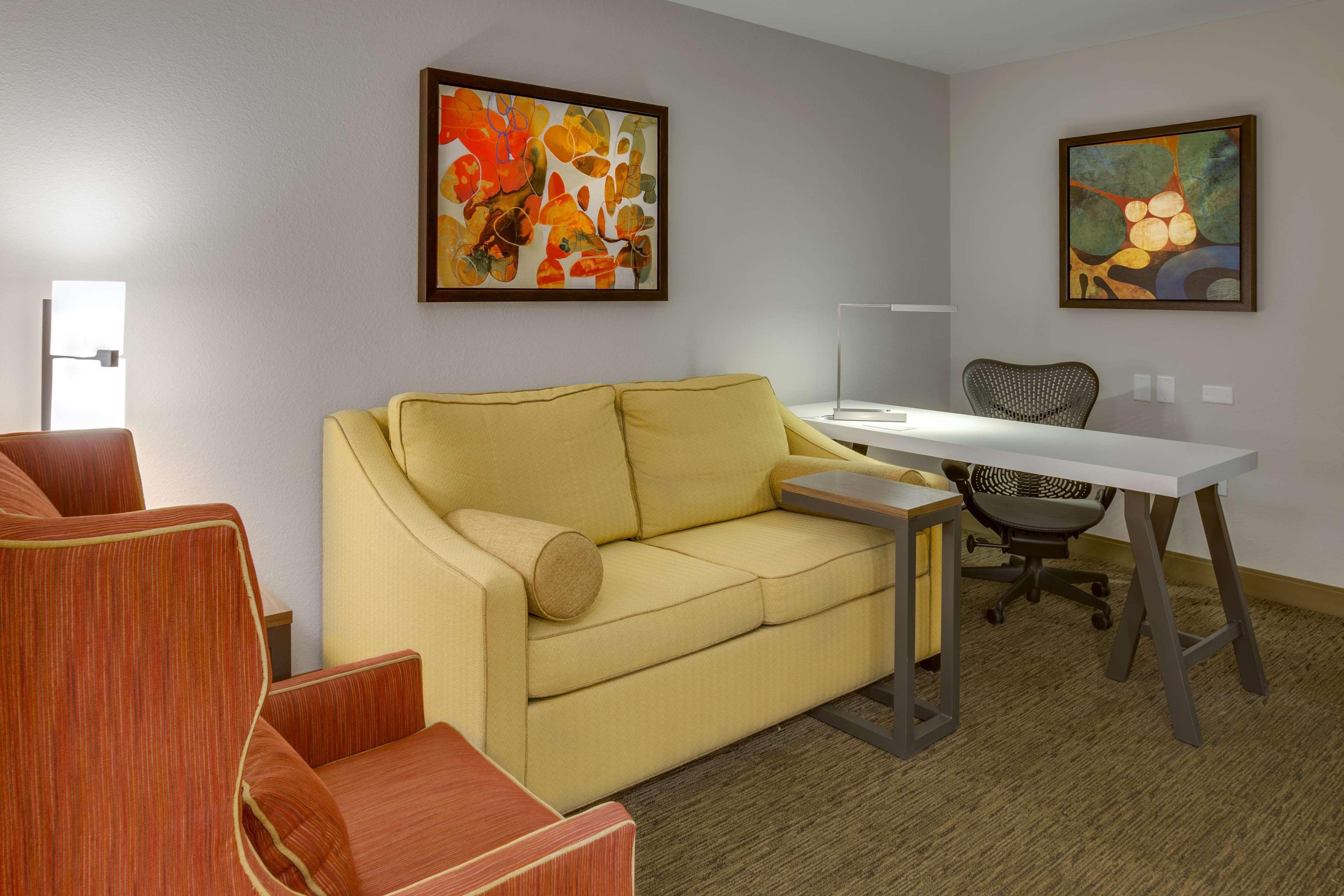 Hilton Garden Inn Oklahoma City Airport Экстерьер фото