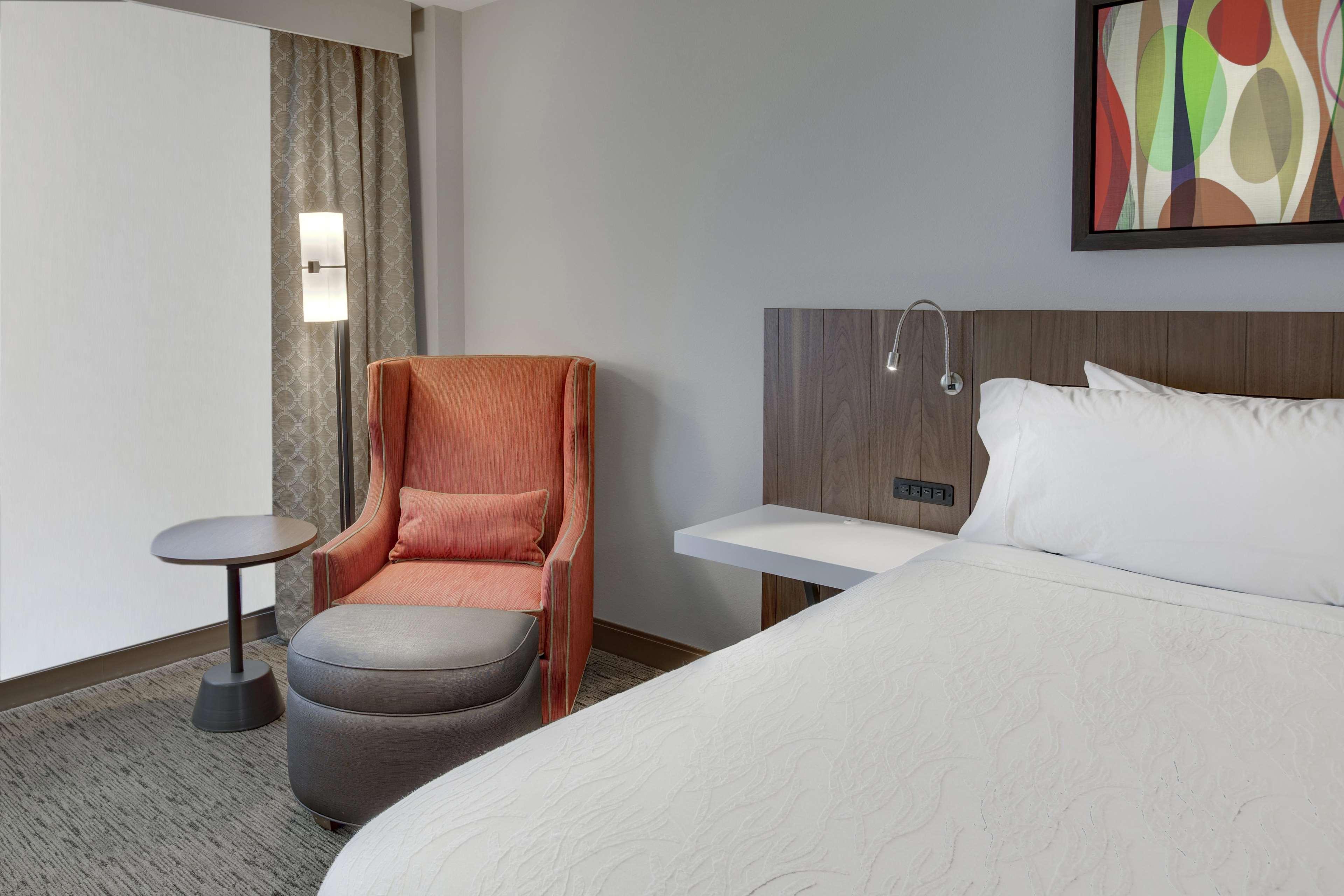 Hilton Garden Inn Oklahoma City Airport Экстерьер фото