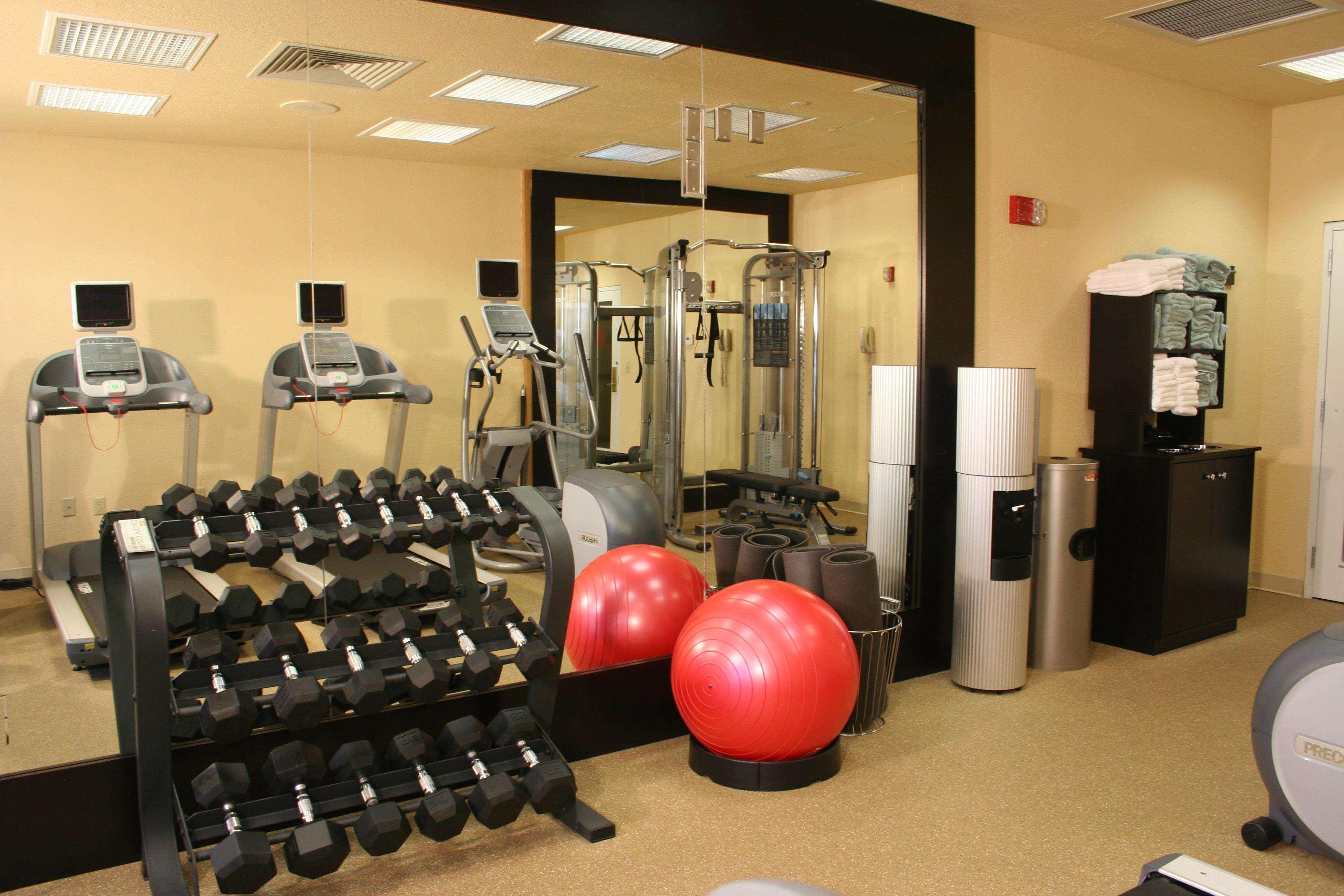 Hilton Garden Inn Oklahoma City Airport Экстерьер фото