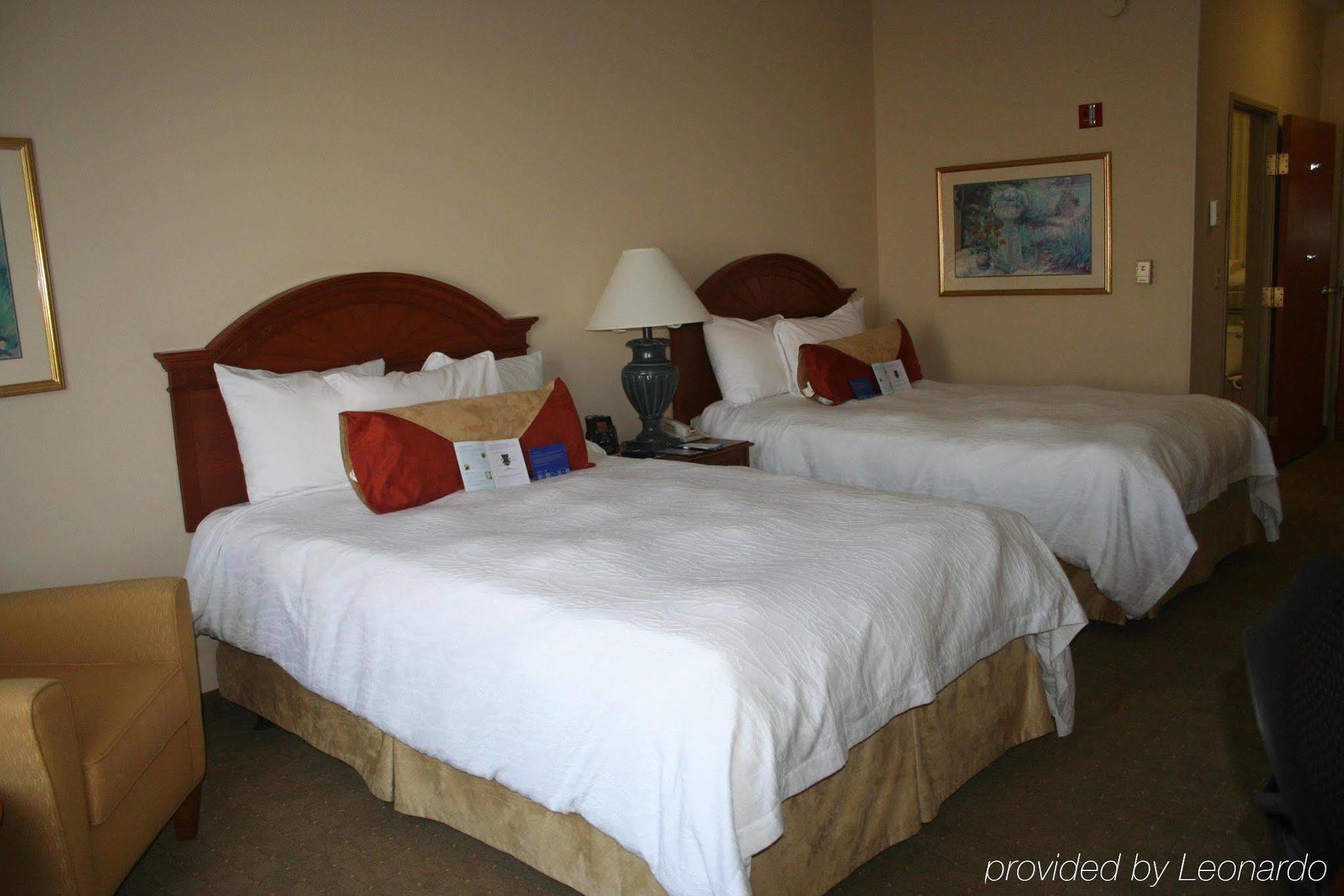 Hilton Garden Inn Oklahoma City Airport Номер фото