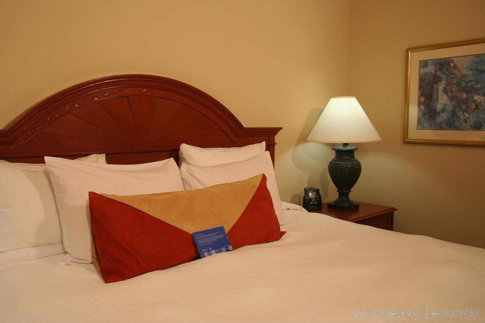 Hilton Garden Inn Oklahoma City Airport Номер фото