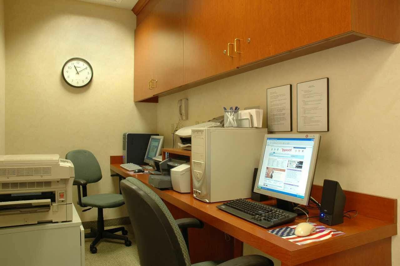 Hilton Garden Inn Oklahoma City Airport Экстерьер фото